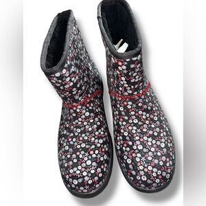 I Love UGG PURE WOOL "Kisses" WOMEN SZ 11 Ankle Boots Shearling Lined Suede NEW!